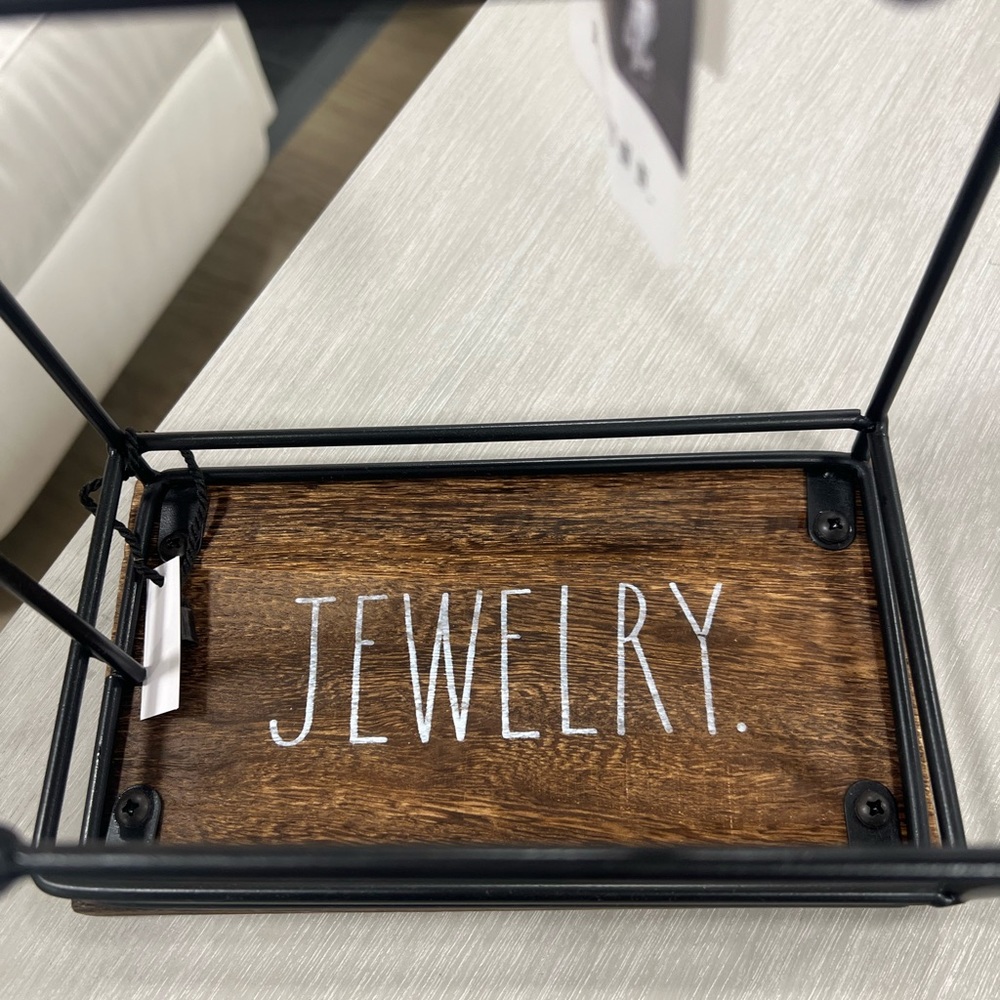 Cute! RAE DUNN JEWELRY... - Picture 4 of 16